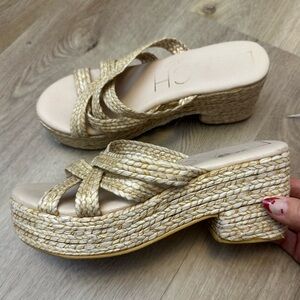 Chic Beige Woven Platform Sandals